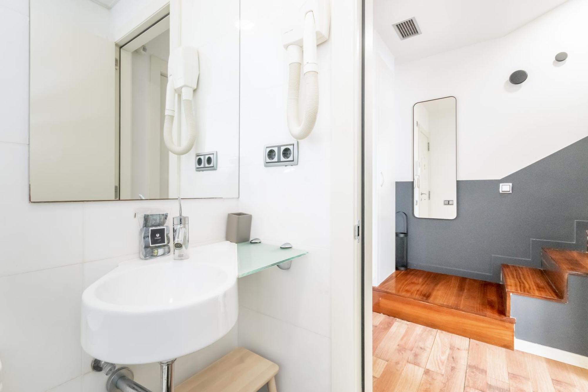 Unique Rentals - Placa Catalunya Central Apartments Barcelona Exterior photo