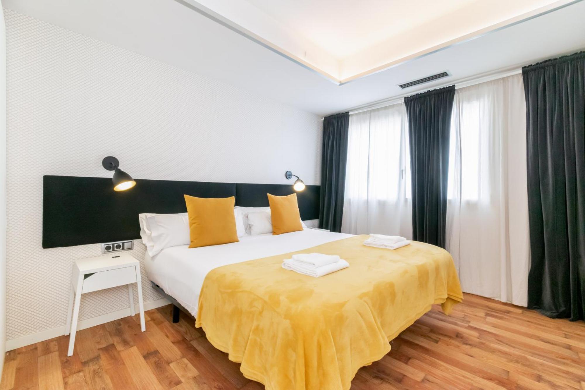 Unique Rentals - Placa Catalunya Central Apartments Barcelona Exterior photo